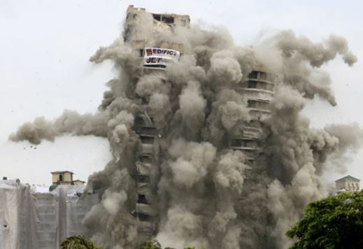 भारतको नोएडामा ३२ तले अनधिकृत भवन ९ सेकेन्डमै भत्काइयो